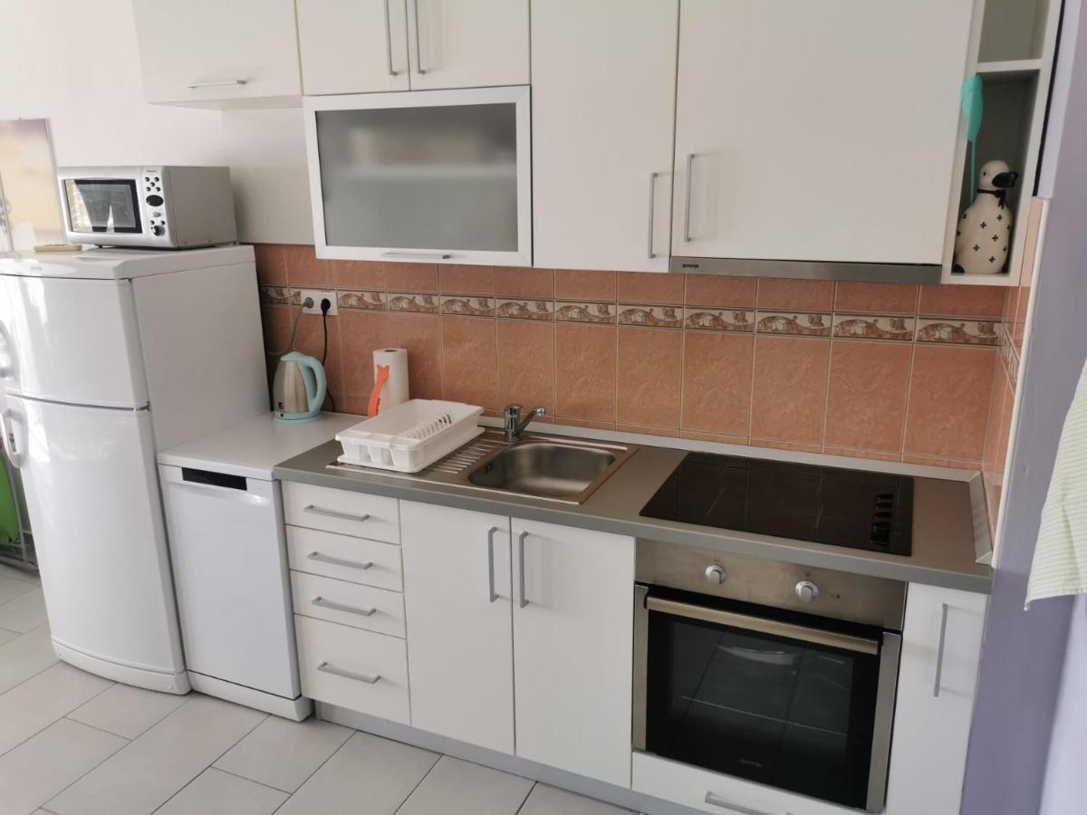 Apartman Sutalo Komarna Exterior foto