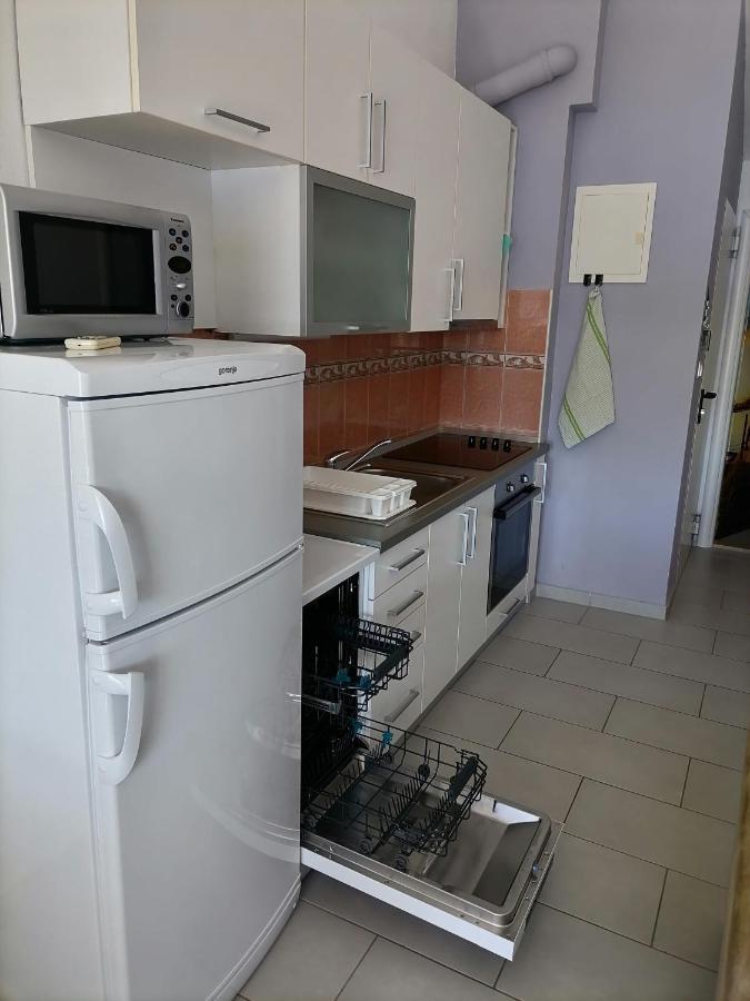Apartman Sutalo Komarna Exterior foto