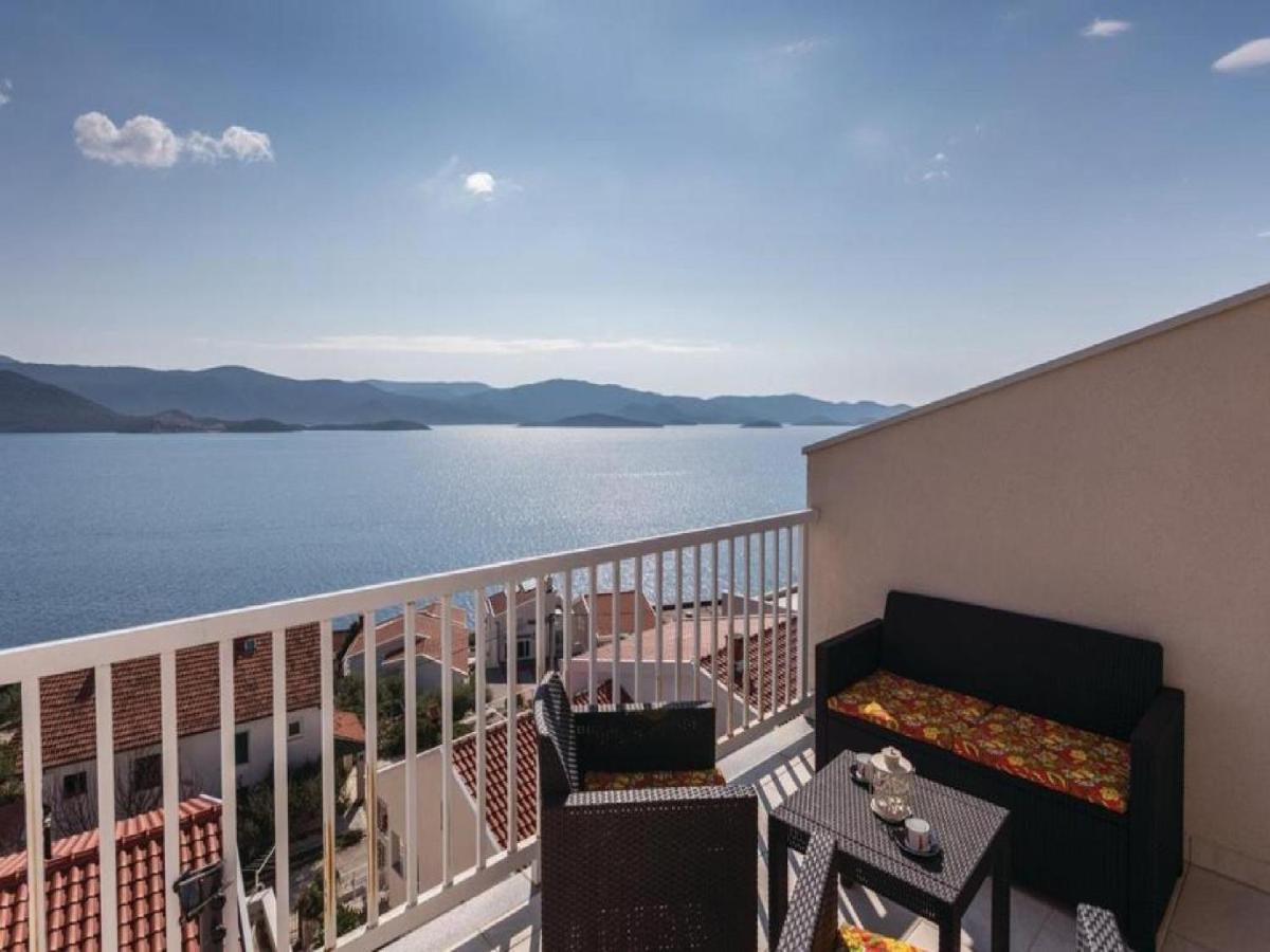 Apartman Sutalo Komarna Exterior foto