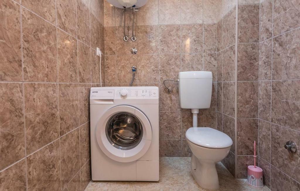 Apartman Sutalo Komarna Exterior foto